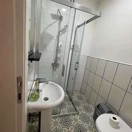 Отель Taksimrosboutique