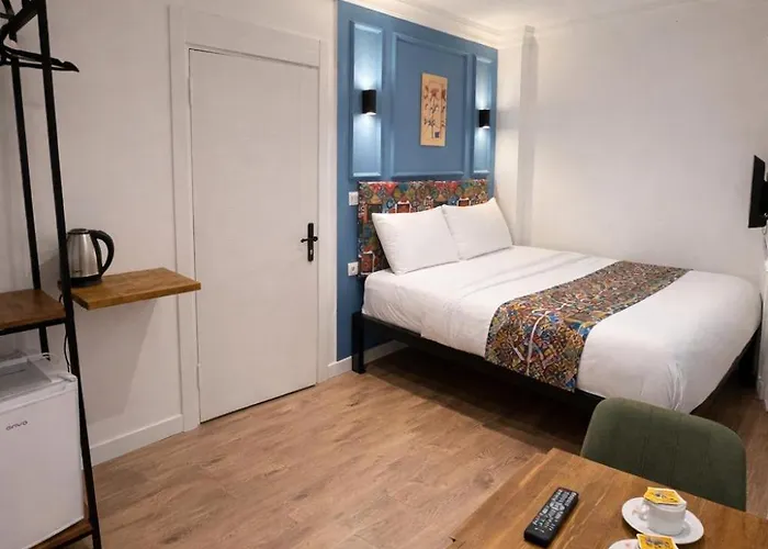 Hotel Taksimrosboutique *